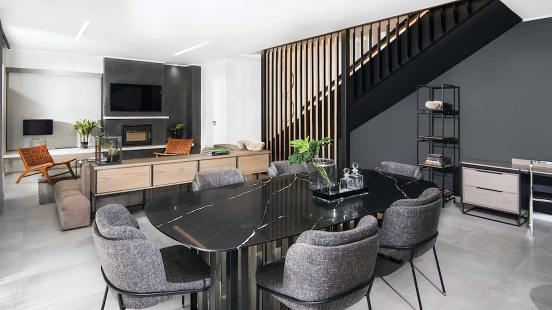 http://38-Morsim-Dinning-Room-Stairs