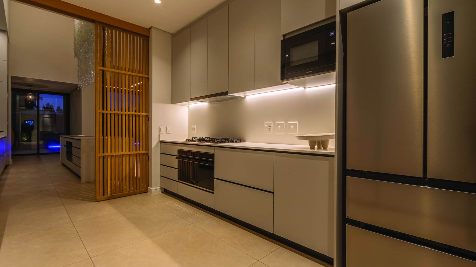 http://49B%20First%20Road%20Chefs%20Kitchen%20Wood