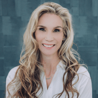 Renee Lister-James<br> Drakenzicht Agent